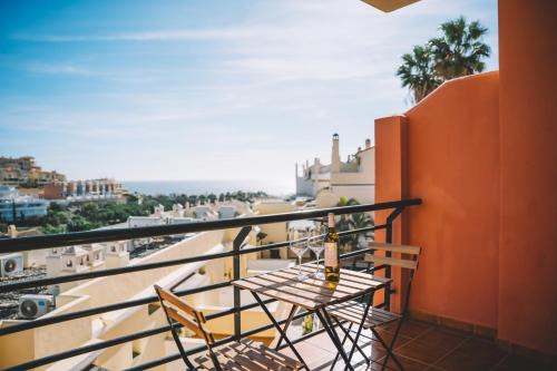 Torre de Benagalbon Apartamento | casAFlex, Fabuloso Estudio en Añoreta Golf