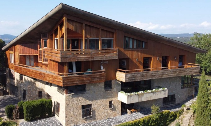 Castelltercol Chalet De Esquí | Casakubrick