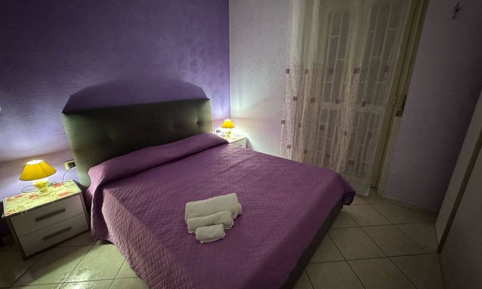 Messina Apartamento | Casarcobaleno Facing Polyclinic