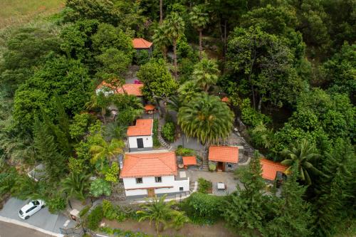 Tabua Apartamento | Casas da Terça - modern comfort in traditional houses set within 300sqm of private gardens to explore