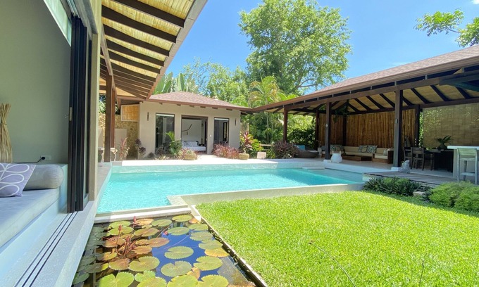 Playa Hermosa Cóbano Villa | Casas de Agua, Villa Agua Verde. Sendero natural a la playa.
