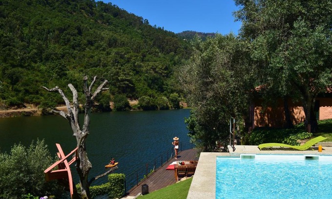 Baiao Casa | Casas de Pousadouro