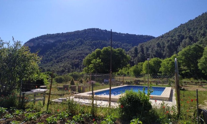 Alcalá del Júcar Chalet De Esquí | Casas rurales Las Rochas