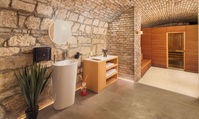 Terezvaros Hotel | Casati Hotel – Adults Only
