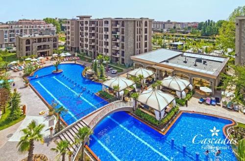 Chaika Complejo | Cascadas pool view luxury apartment Sunny beach