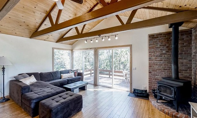 Cascadel Woods Casa | Cascadel Hideaway