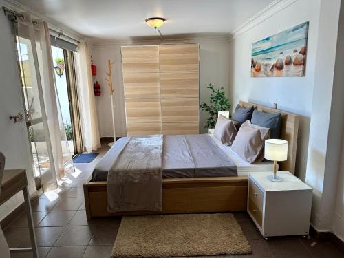 Cascais Apartamento | Cascais Quaint Cottage