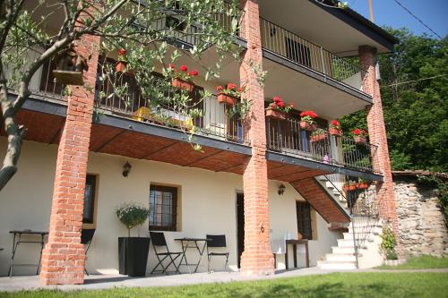 Chiaverano Cama Y Desayuno | Cascina Brunod