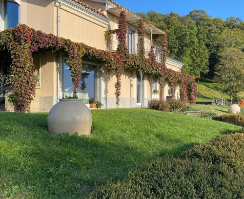 Muzzano Casa | CASCINA SERRA ECO-HOUSE beb