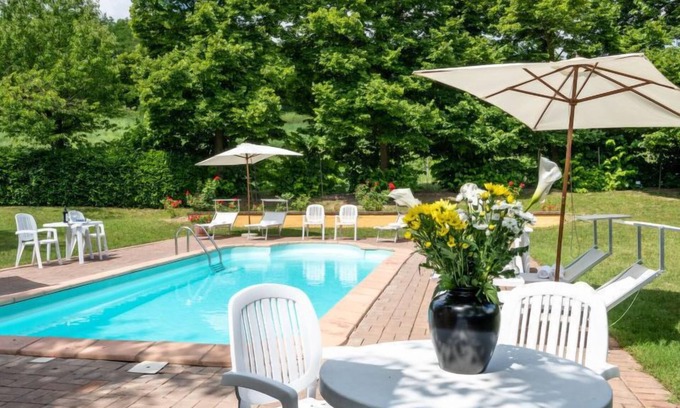 Vigliano d'Asti Casa | Casa de vacaciones Cascina Virginia en Vigliano d'Asti - 18 personas, 5 dormitorios