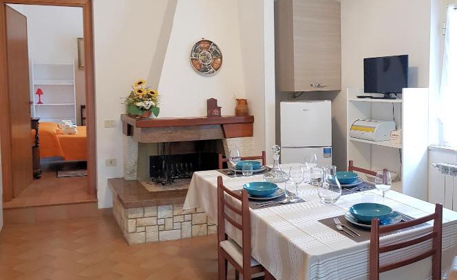 Todi Casa | Case in campagna con piscina a Todi
