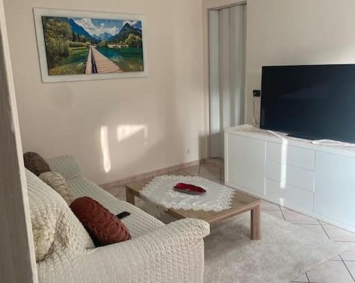 Angri Apartamento | Casetta in villa indipendente