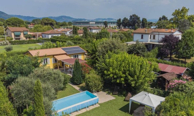 Lido di Camaiore Casa | Casina del Sole by Interhome