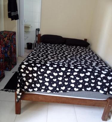Zona Leste Apartamento | Casinha Preta