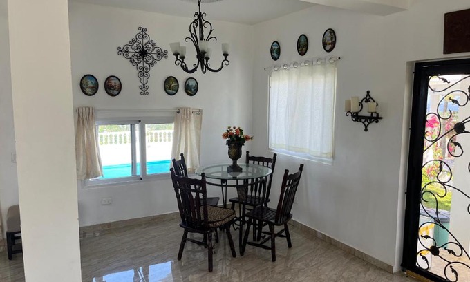 Cabrera Hotel | Casita #1 A 2 Bed Boom Apt