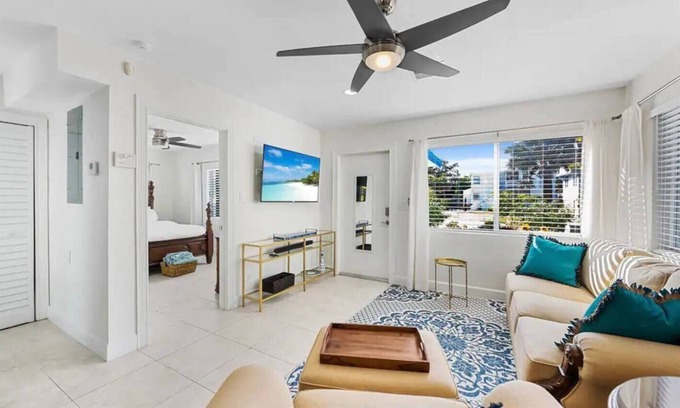 Tarpon River Casa | Casita by the water!