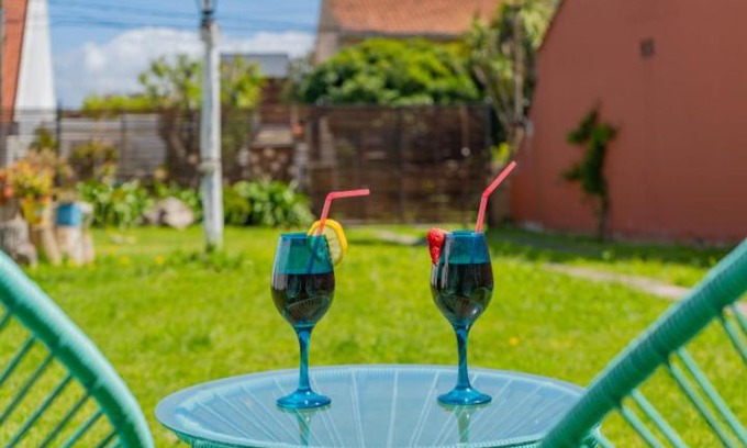 Barrio Constitución Apartamento | Casita con parque Pet Friendly a 2 cuadras de la playa