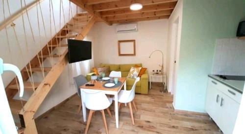Torre de Benagalbon Apartamento | Casita de la playa