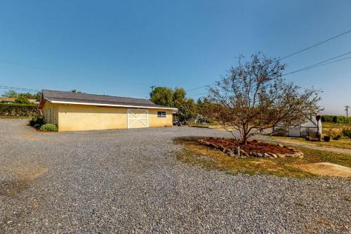 Fallbrook Casa | Casita de la Maracuyá