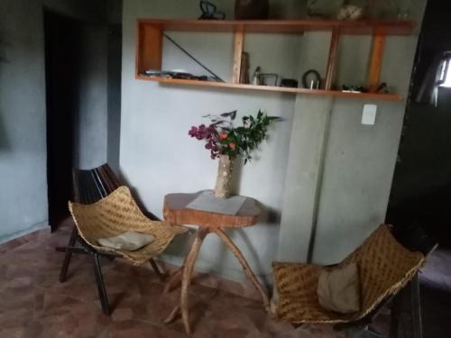 Mindo Chalet De Esquí | Casita in Mindo village, Ecuador