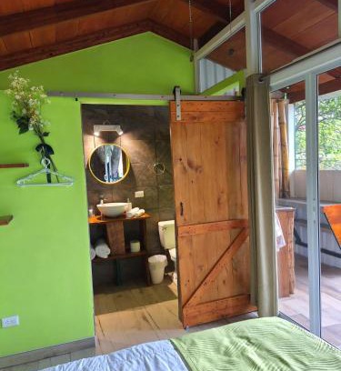Ciudad Colon Cama Y Desayuno | Casita Maripier