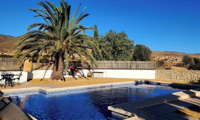 Huercal-Overa Apartamento | Casita-Max 5Guests-Pool-Patio-Bbq-Parking