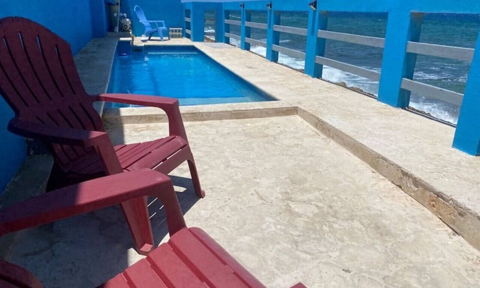 Cambalache Apartamento | Casita Oceanfront Pool Suite