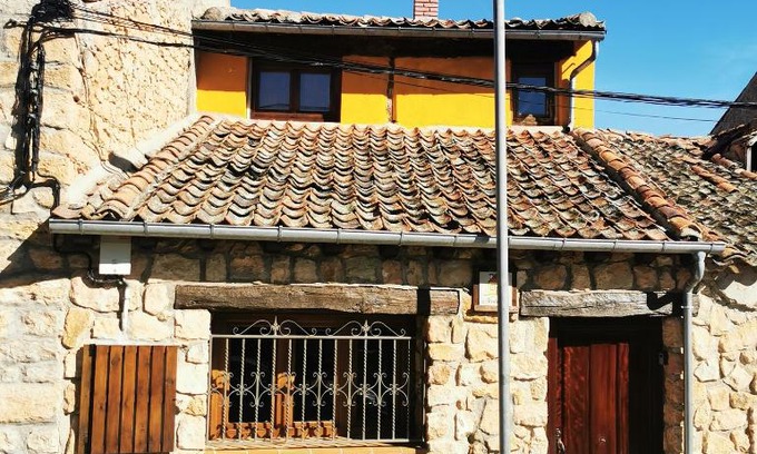 Adrada de Piron Chalet De Esquí | Casita Pirón