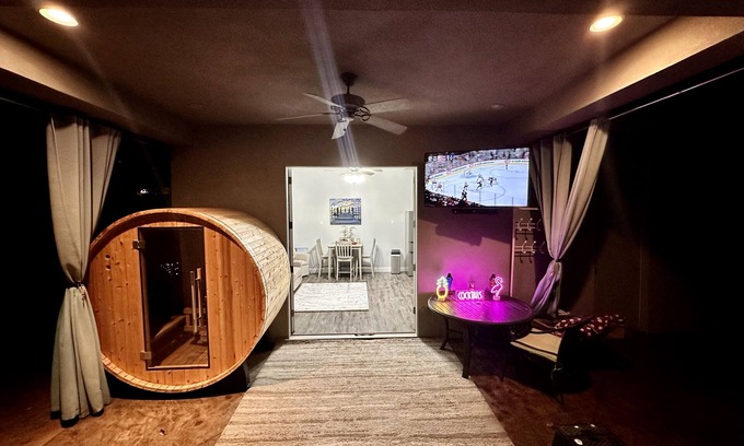 Washington Fields Casa | Casita with beautiful views. Private Pool, Hot tub, Sauna, and sport court.