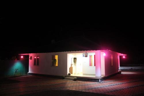 Adimaly Casa | Cassa Cottage Munnar