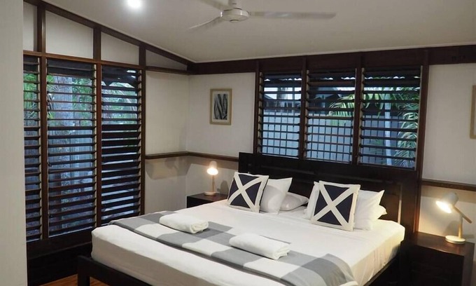 Mission Beach Casa | Cassawong Cottages - Butterfly - 2 Bed Spa