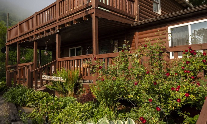 Confluence Cabina | Casselman Cabin Retreat