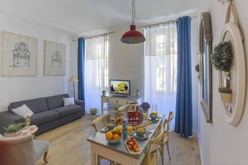 Quartier du Port Apartamento | CASSINI GT - 1 bedroom - Balcony - Place Garibaldi