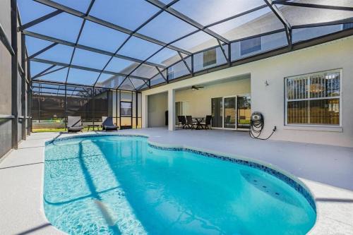 Highgate Park Casa | Castaway Breeze-5 Br Pool Home W Game Room