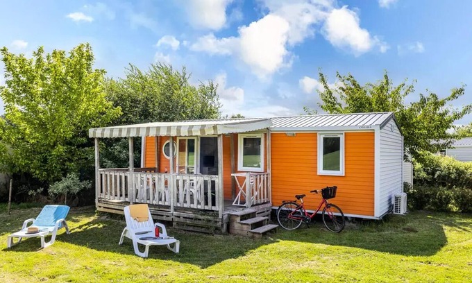 Sainte-Catherine-de-Fierbois Casa | Castel Camping Parc de Fierbois ***** - Mobile home - 3 bedrooms - 1 bathroom - Comfort - 6 people