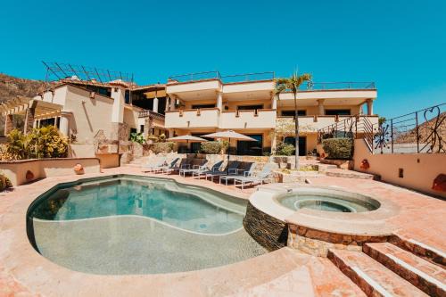 Libertad Hotel | Castillo Blarney Inn