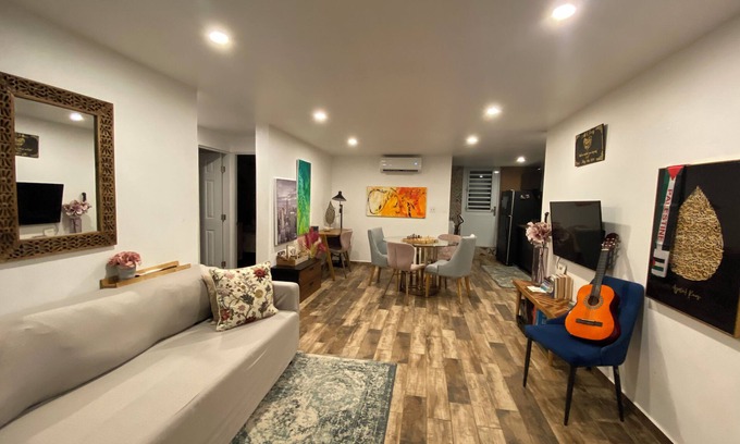 San Mateo Apartamento | Castillo del Parque Stylish 2bed Apt