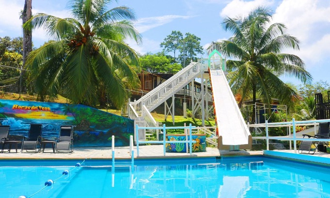 Bocas del Toro Complejo | Castillo Inspiracion Hostel & Resort