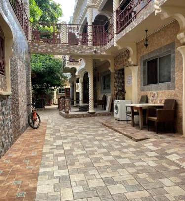 Kololi Apartamento | Castle apartments and holiday suites