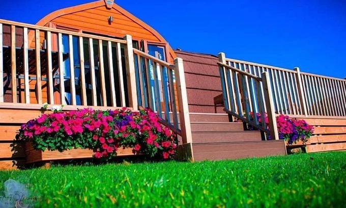Hayton Cabina | Castle Brae Pod with hot tub, Hayton, Near Hadrian's Wall and Talkin Tarn