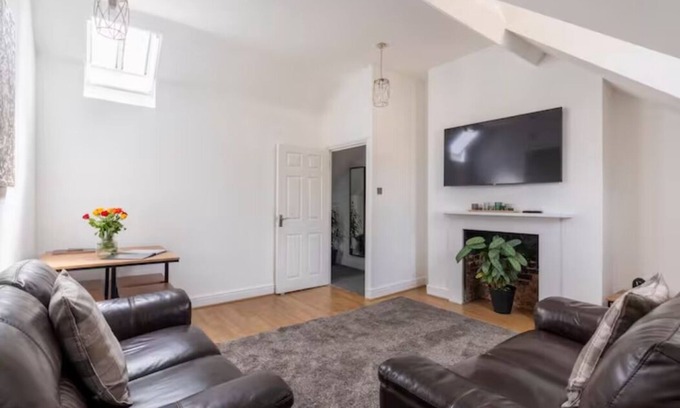Rochester Apartamento | Castle Garden View - Two Steps Away from Central Rochester High Street