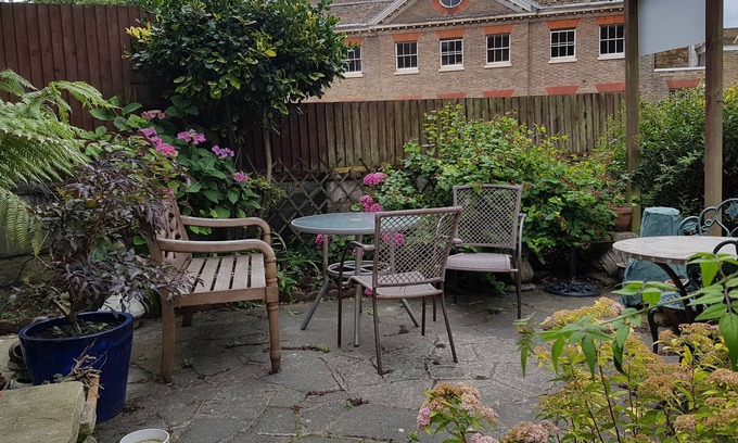 Dover Casa | Castle Guest House