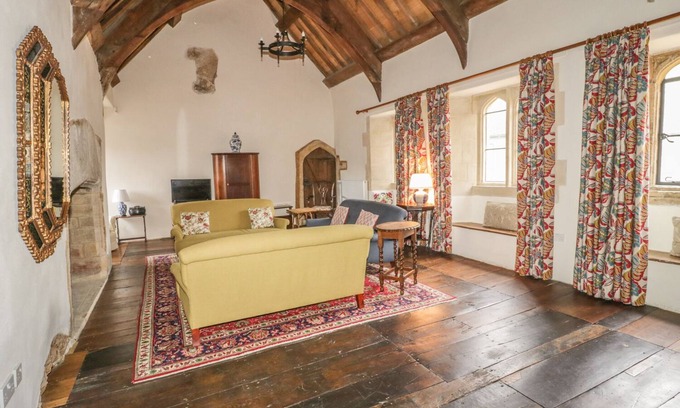 Taunton Cabaña | Castle House