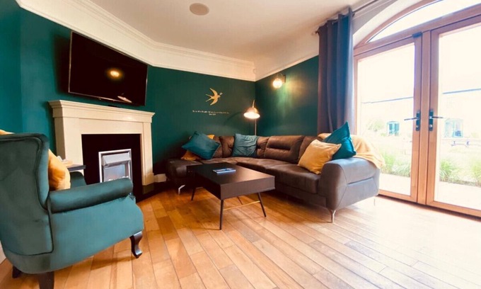 Enniskillen Casa | Castle Hume No.5 · Escape Ordinary at Castle Hume No.5 - 3 bedroom