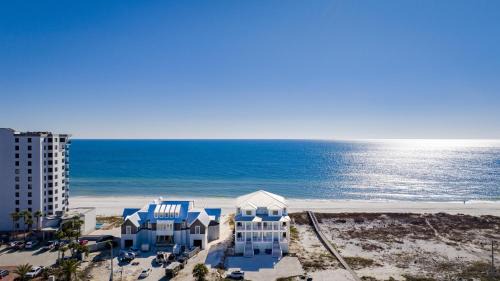 Orange Beach East Casa | Castle In The Sand East & West 2 Properties - 18 Bedrooms