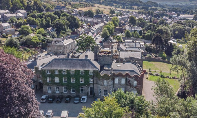 Bishop Auckland Cabaña | Castle Keep at Stanhope Castle