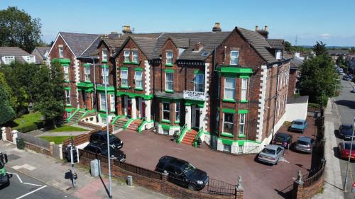 Liverpool Casa | Castle Lodge Guest House 86-88 Sheil Rd L6 3AF