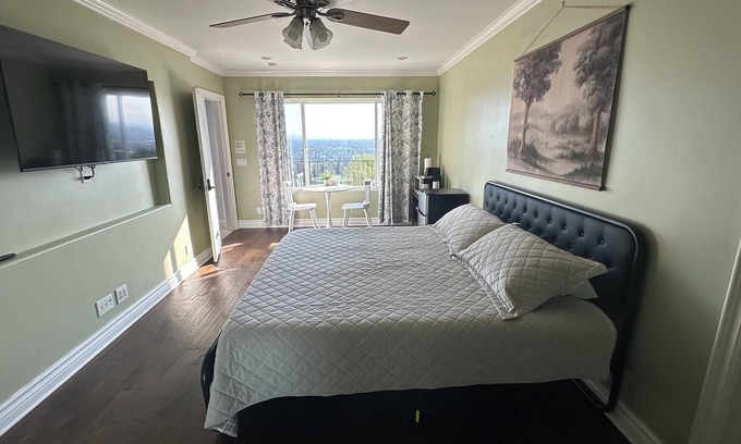 Whittier Casa | Castle on the Hill Double Suites