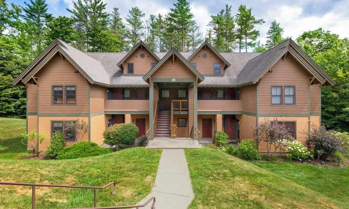 Proctorsville Condominio | Castle Retreat – Pool, Spa & Mountain Adventures