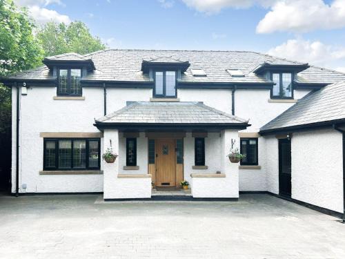 Poulton-le-Fylde Casa | Castlebar